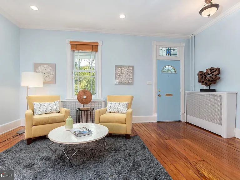 4457 Macarthur Blvd NW — Photo 7