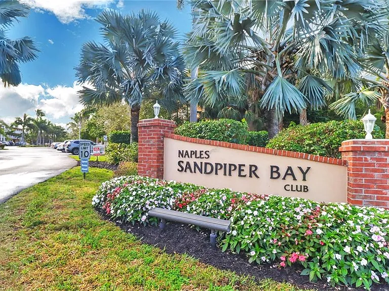 3002 Sandpiper Bay Cir #A305 — Photo 19