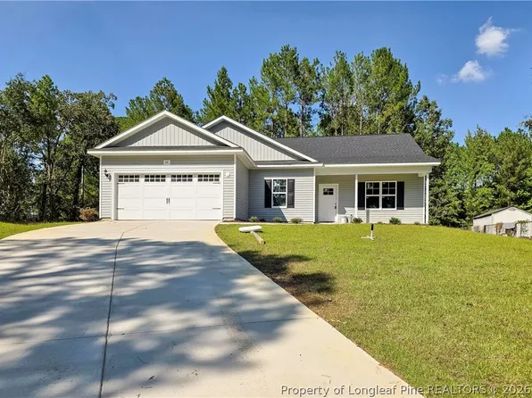 34 Quarter Ct, Spring Lake, NC 28390
