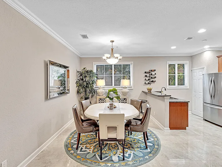 323 Bayfront Dr — Photo 10