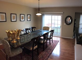 12160 Caldicot Ln, Fairfax, VA 22030
