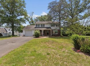 377 N Locust Ave, Marlton, NJ 08053