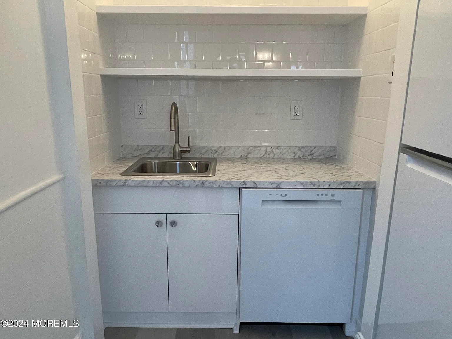 1 bed, 3490 sqft, $2,500 — Photo 4