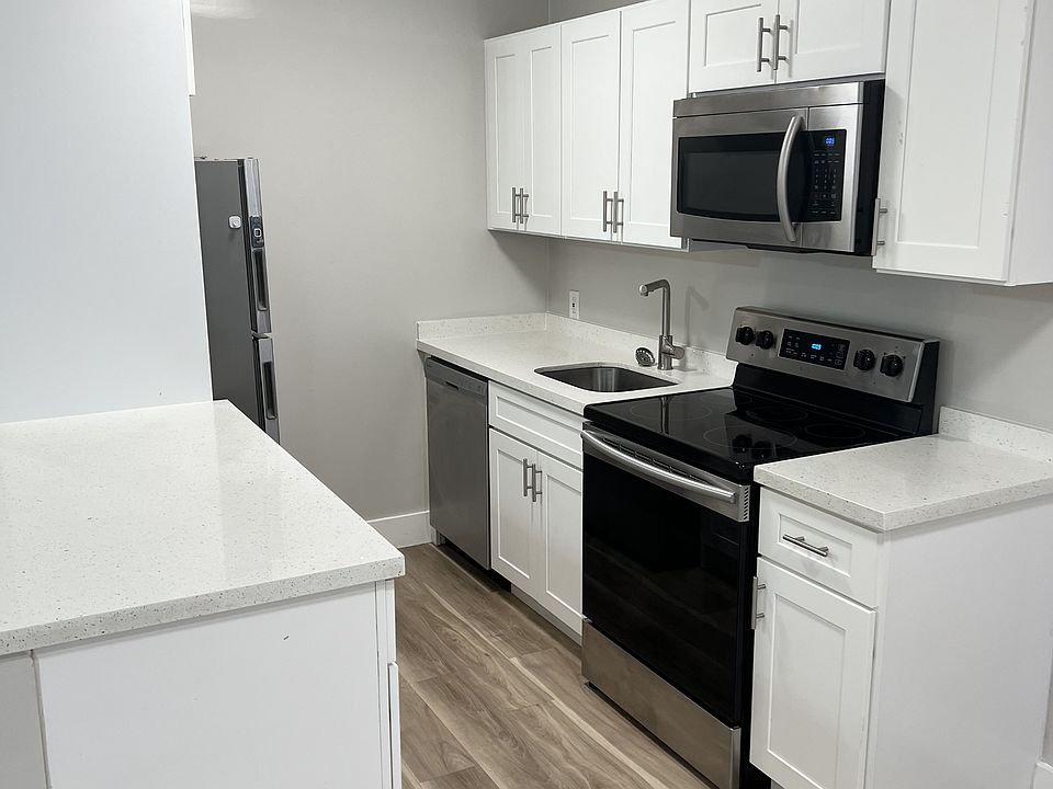 1st image of 1492 Holly Heights Dr #11293492