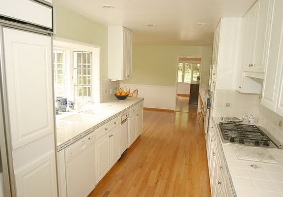 4th image of 12435 Hilltop Dr