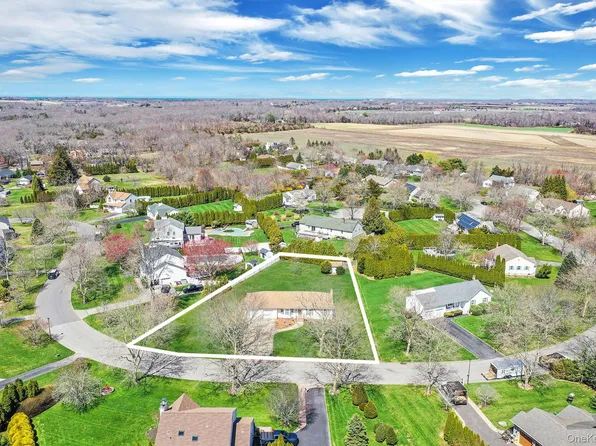 84 Crystal Drive, Aquebogue, NY 11931