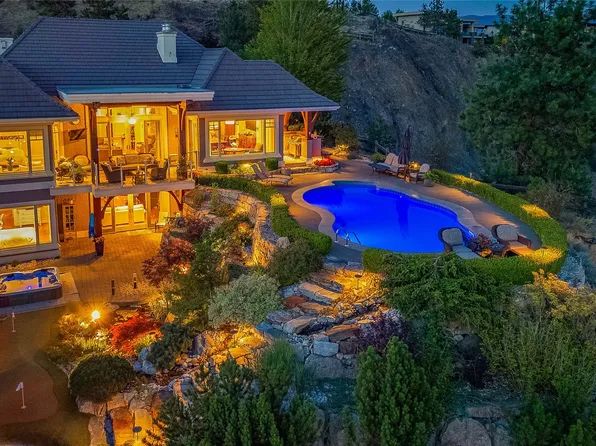 1173 Parkbluff Ln, Kelowna, BC V1V 2Y3