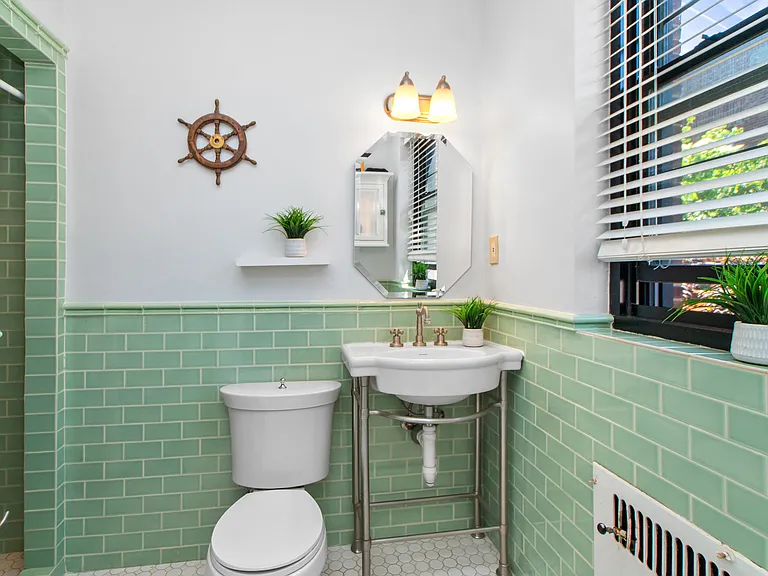 88 Marion St #3 — Photo 9