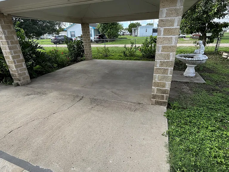310 S Val Verde Rd — Photo 18