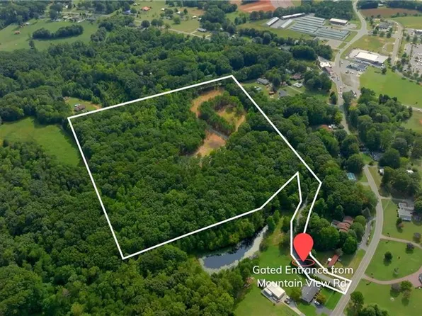 730 Mountain View Rd #2, King, NC 27021