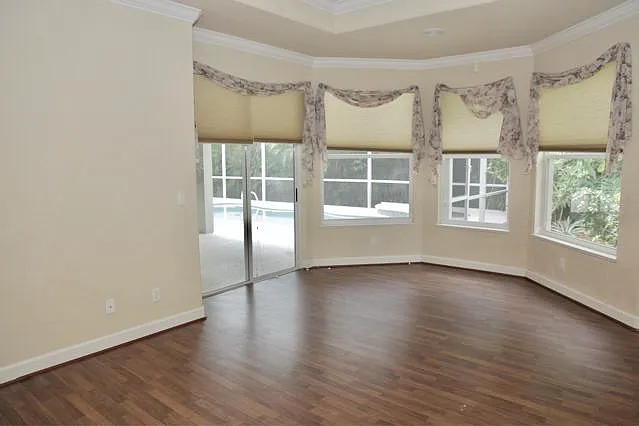 915 Starling Way — Photo 13