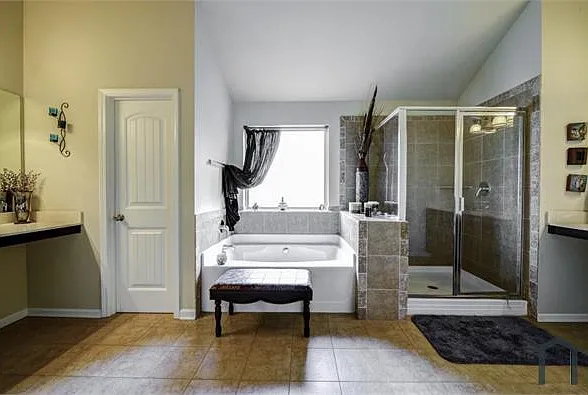 178 Gloster Park Ct — Photo 21