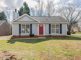 8900 Mackenzie Ct, Charlotte, NC 28227