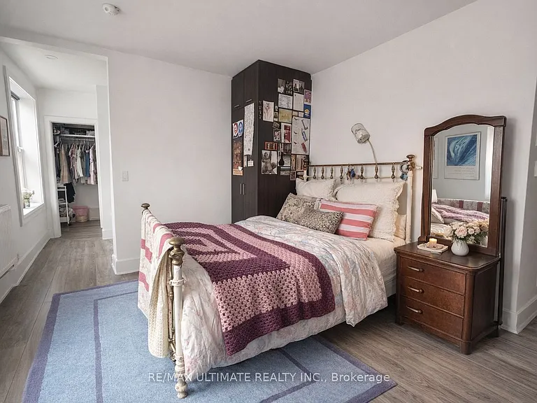432 Saint Clarens Ave #301 — Photo 3