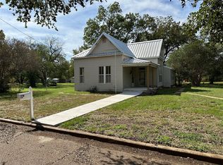 409 S Avenue B, Wortham, TX 76693