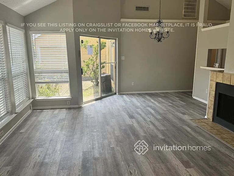 11626 Sagecreek Dr — Photo 3