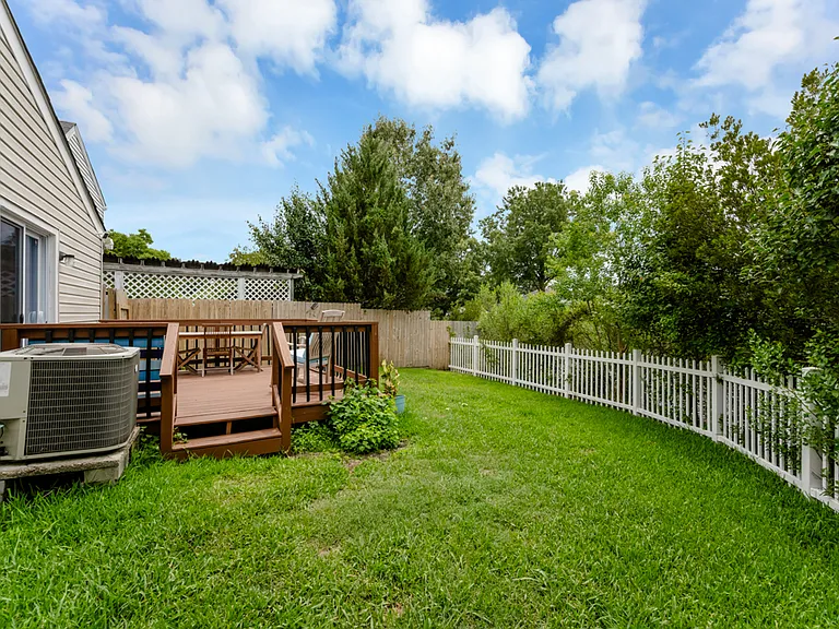 932 Fern Ridge Rd — Photo 35