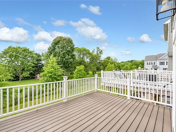 3rd image of 241 Eagle Dr