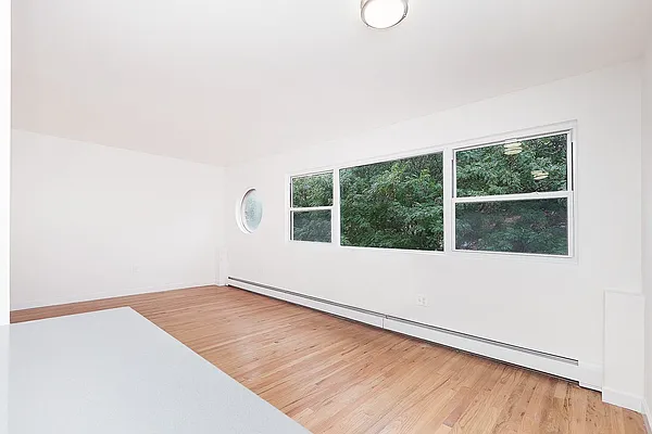 Rented by Keller Williams NYC | media 19