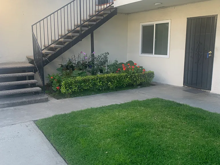 1832 W Sumac Ln #5 — Photo 5