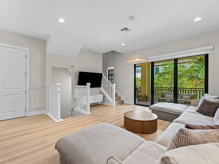 5251 Beckman Ter — Photo 13