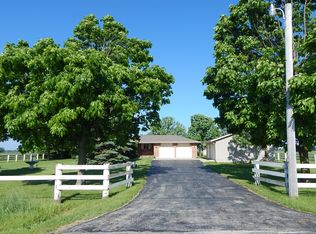 8250 County Line Rd, Garden Prairie, IL 61038