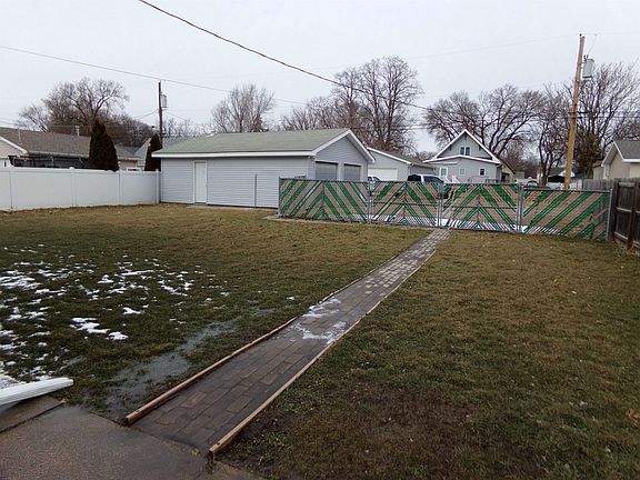 2nd image of 1810 7th St