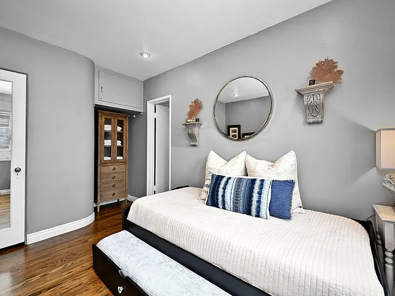 1405 W Bay Ave — Photo 32
