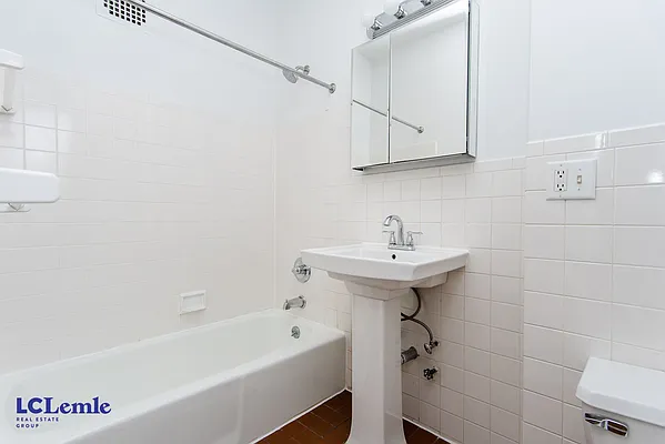 Rented by LC Lemle Real Estate Group | media 9