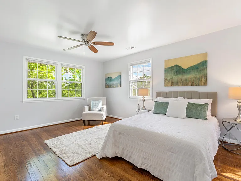 3726 Camden St SE — Photo 9
