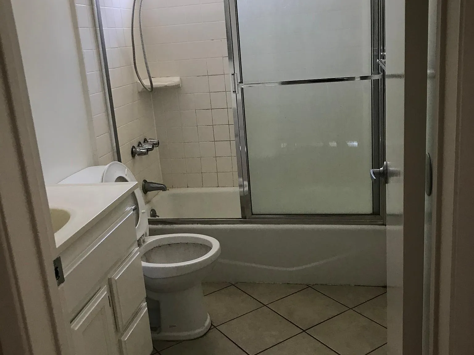 1280 S Barrington Ave — Photo 3