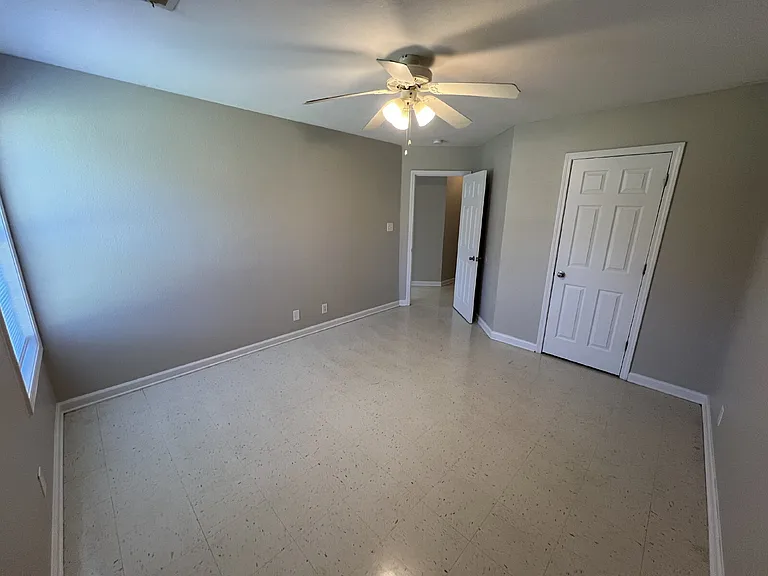 9101 Pembroke Oak Grove Rd #3E — Photo 11