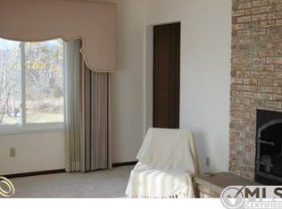 8052 Pinckney Rd, Pinckney, MI 48169