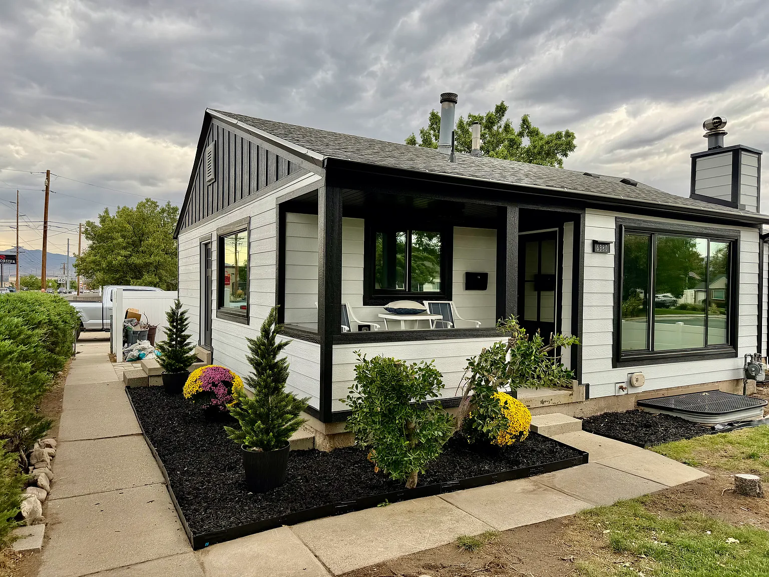 3 bed, 2018 sqft, $3,400 — Photo 1