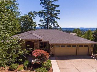 17512 Green Bluff Dr, Lake Oswego, OR 97034