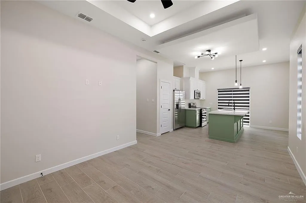 2 bed, 2.0 bath, 1040 sqft, $1,150 — Photo 4