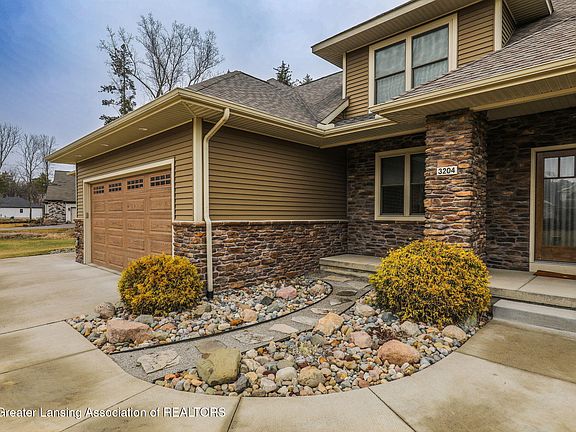 2nd image of 3204 Trillium Dr