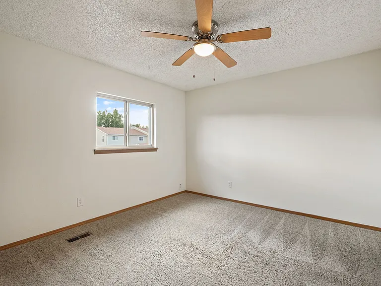7941 Lexington Park Dr — Photo 15