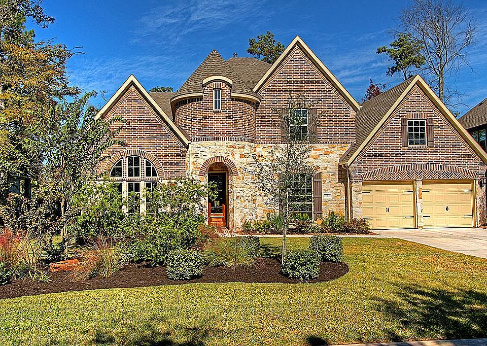 1st image of 7 N Fair Manor Cir
