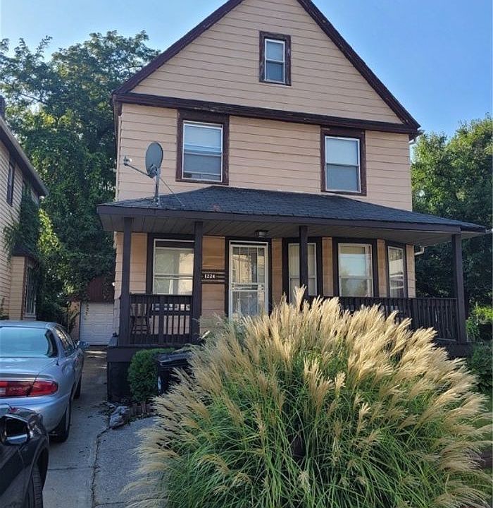 1st image of 1224 E 81st St