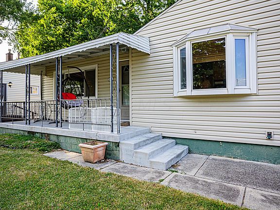 4th image of 2152 Belcher Dr