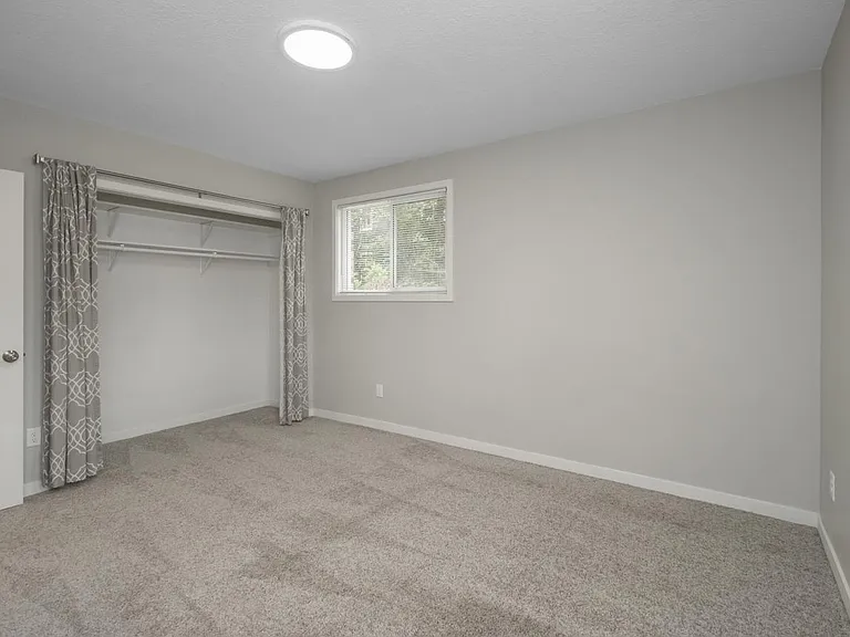 304 4th Ave NW #2 — Photo 19