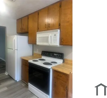 1521 Lake Ave — Photo 6