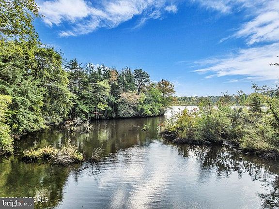 3rd image of 1687 Forge Pond Rd