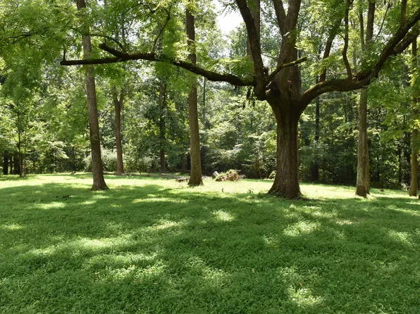 1715 Orchard Hls, Martinsville, IN 46151