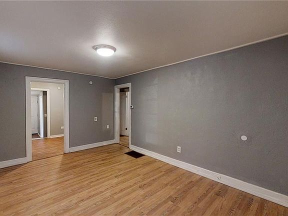 4th image of 1516 E Frierson Ave