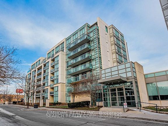 2nd image of 3830 Bathurst St #410