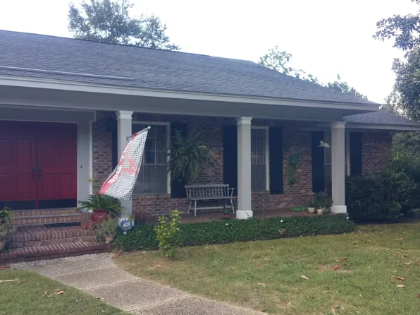 Spring Oaks Ct, Mobile, AL 36609