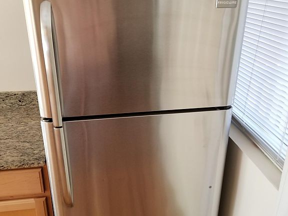5th image of 4602 N Monticello Ave #1