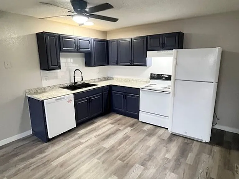 625 Hathaway Dr — Photo 11